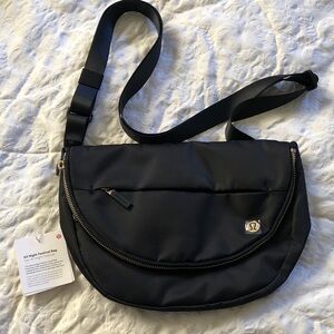 lululemon athletica Black Crossbody All Night Festival Bag 5L